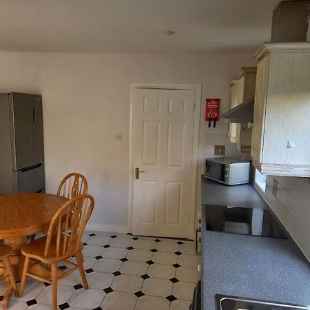 Large 4Bed Available Long-Term In Letterkenny Villa Exterior foto