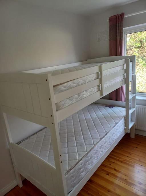 Large 4Bed Available Long-Term In Letterkenny Villa Exterior foto