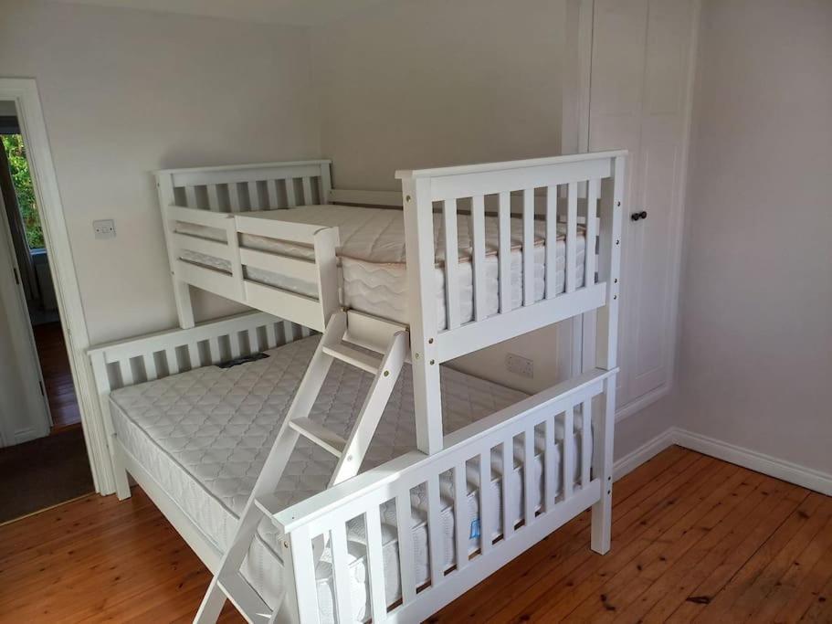Large 4Bed Available Long-Term In Letterkenny Villa Exterior foto