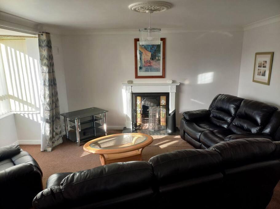 Large 4Bed Available Long-Term In Letterkenny Villa Exterior foto