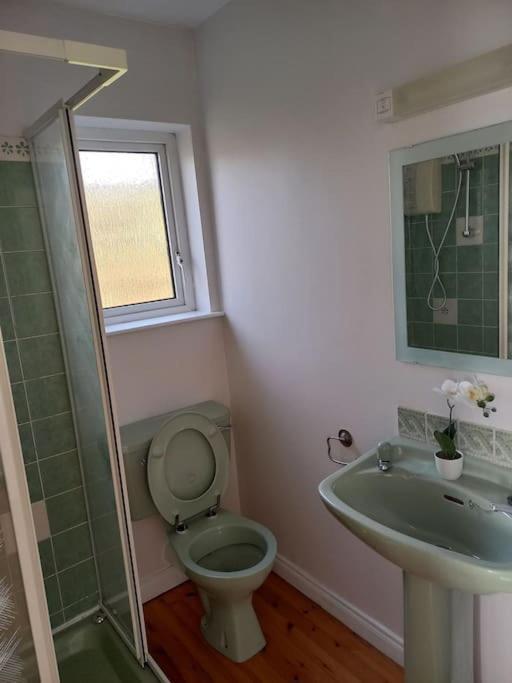 Large 4Bed Available Long-Term In Letterkenny Villa Exterior foto